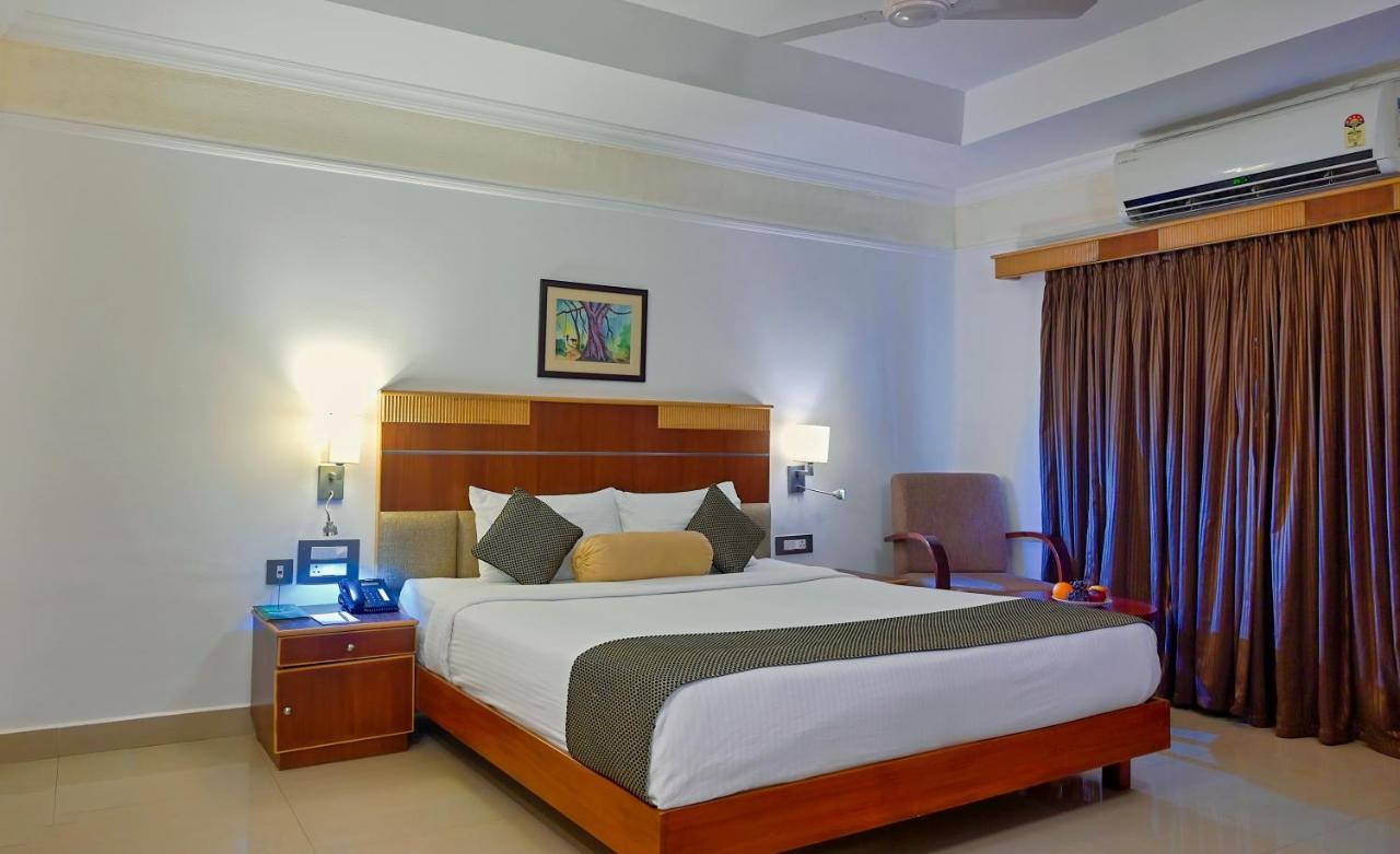Contour Backwaters Hotel Resort & Convention Centre Ramankari Экстерьер фото